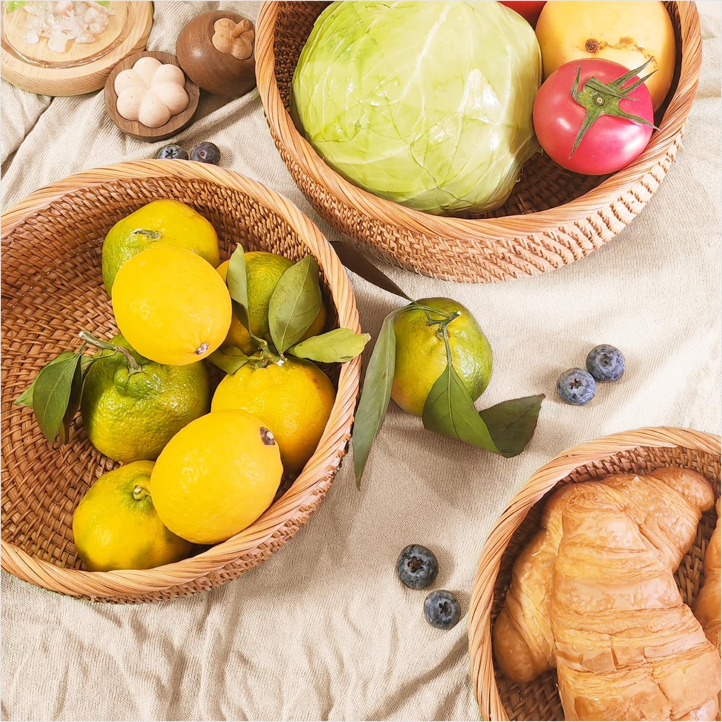 Rattan Bread Basket for Serving, Hand Woven Fruit Basket, Natural Wicker Basket for Bread, Snack, Fruit, Vegetable, Kitchen and Dinning Counter Organizing (Round-Medium)