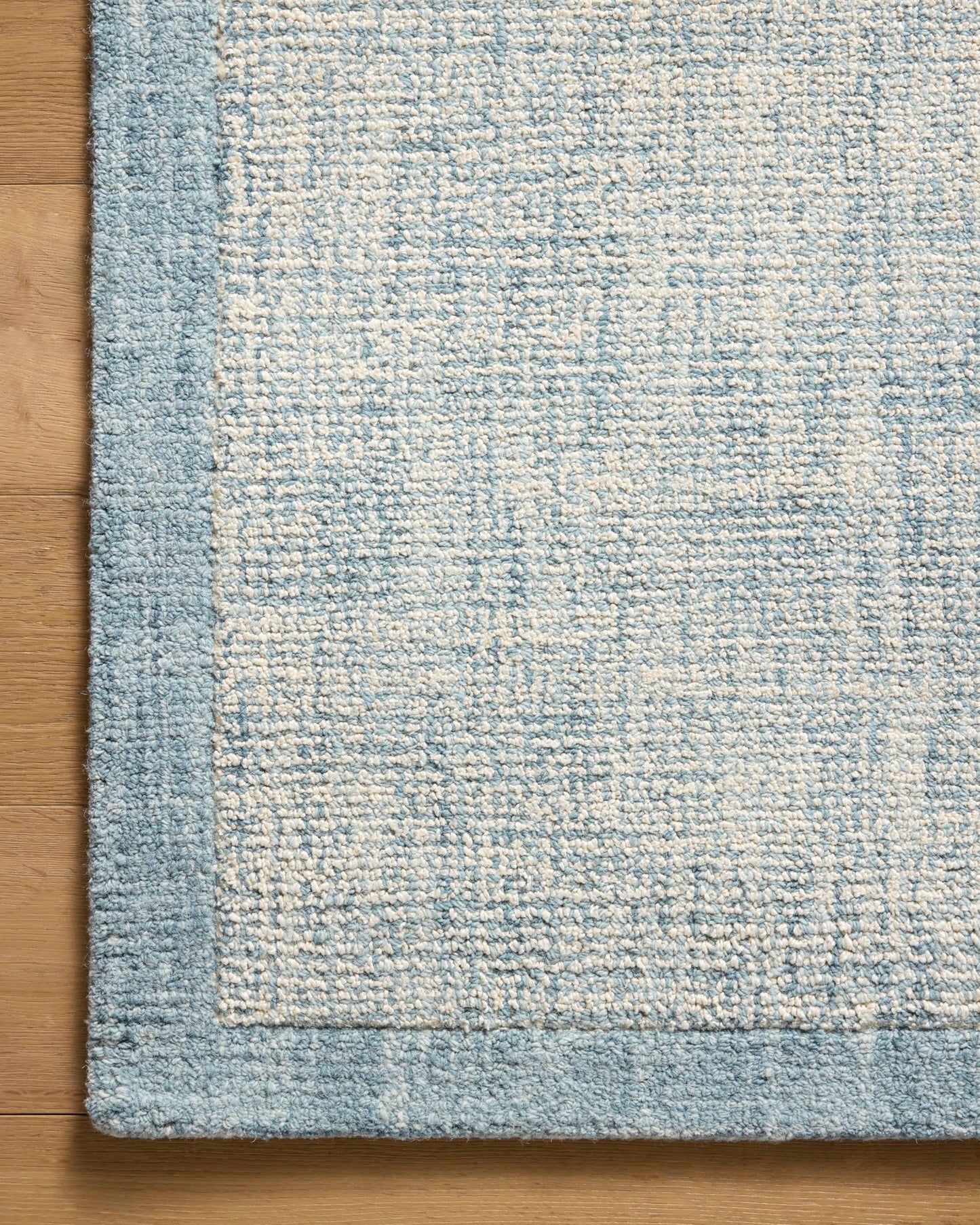 Loloi Magnolia Home by Joanna Gaines Henley Collection HNY-01 Ivory/Blue 2'-6" x 7'-6" Runner Rug